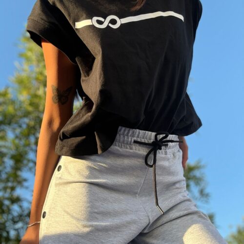 Remera sin mangas crop over - DOS COLORES DISPONIBLES