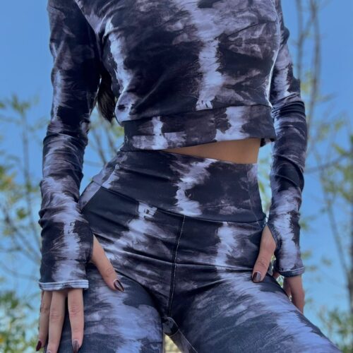 Remera mangas largas de microfibra ajustada con cintura - BATIK