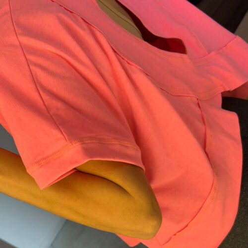 Remera oversize espalda abierta - COLORES DISPONIBLES