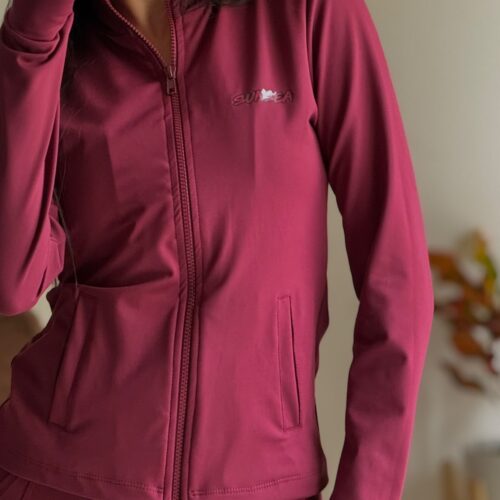 Campera microfibra ajustada al cuerpo - VARIEDAD DE COLORES